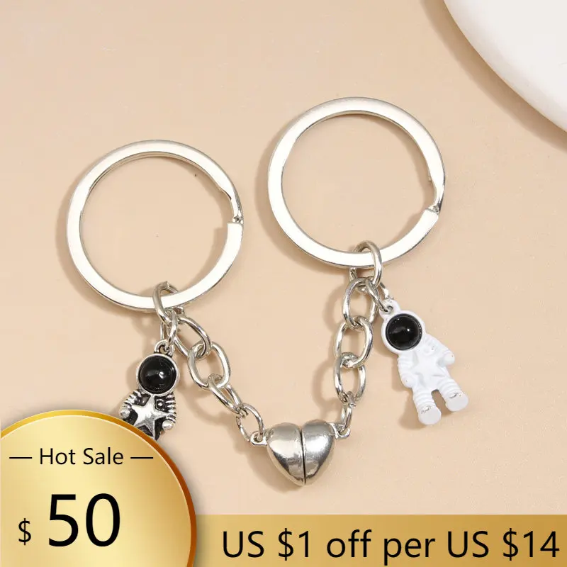 

New Design Keychain Astronaut Star Magnetic Button Key Ring Spaceman Key chains For Couple Friend Gifts DIY Handmade Jewelry