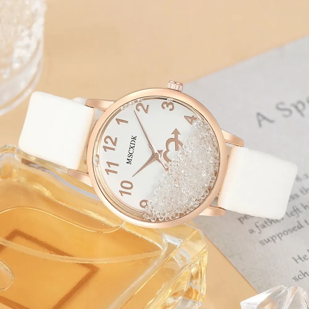 Часы наручные женские кварцевые