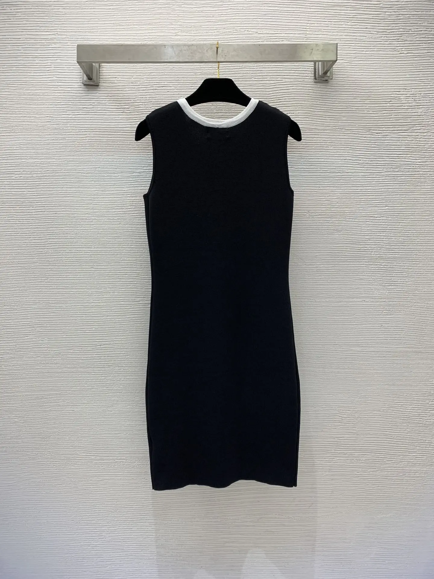 

Женское платье 2023, женские платья, новые весенне-летние маленькие очаровательные стильные вязаные платья с вышивкой и круглым вырезом без р...