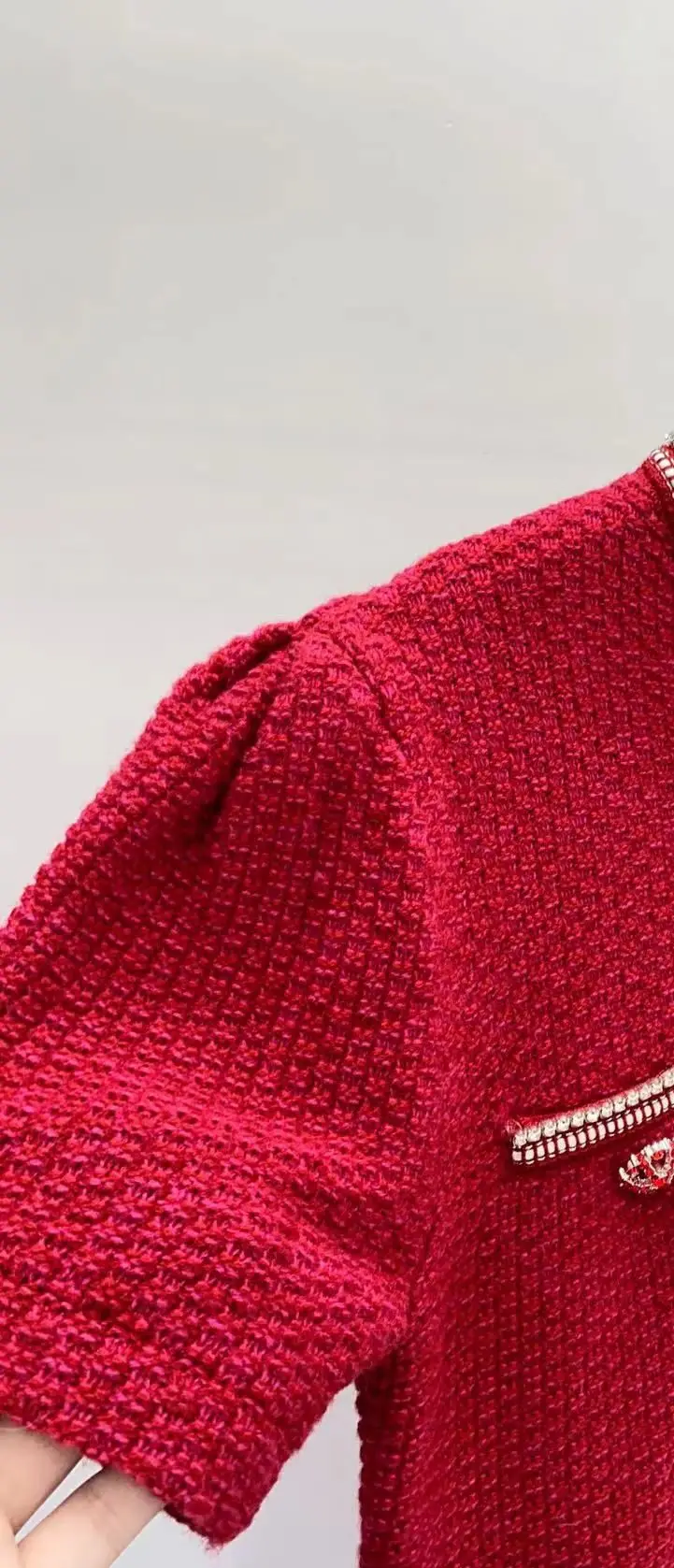 

Женское мини-платье с круглым вырезом, коротким рукавом и пуговицами