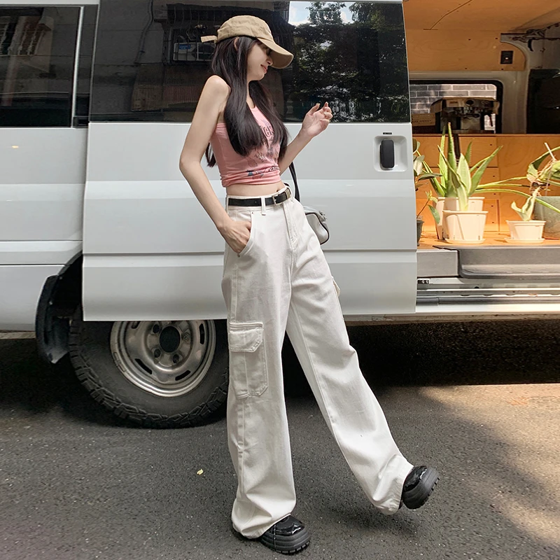 Real time photo of denim pants women's white spring and summer commuting new high waisted work clothes with a sense of falling a