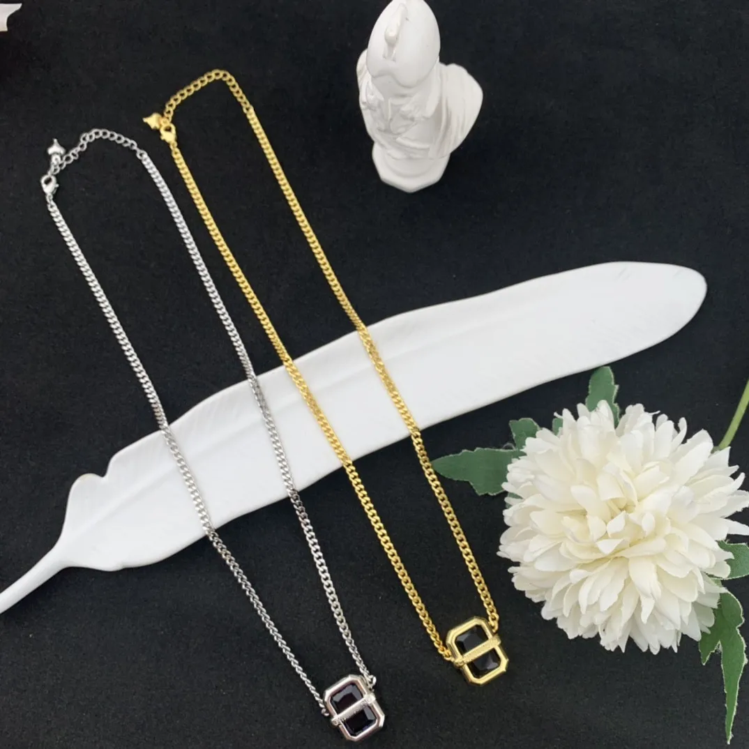 

European and American new square necklace