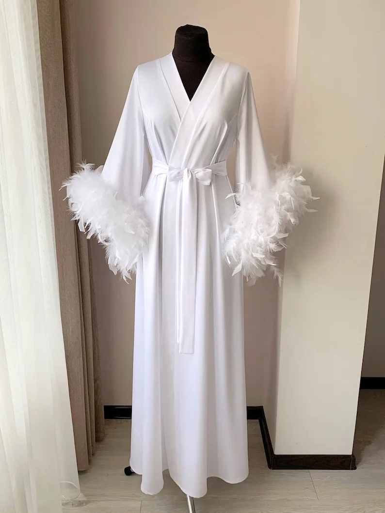 Robe with Feathers for Women Long Silk Robe Bridal Dressing Gown Bridesmaid Gift White Boudoir Wedding Satin Dress Solid Kimonos