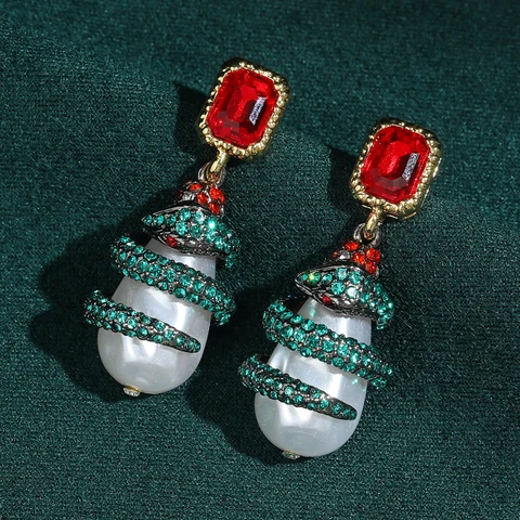 Сережки-капельки STALAIT с красными кристаллами и зеленым жемчугом