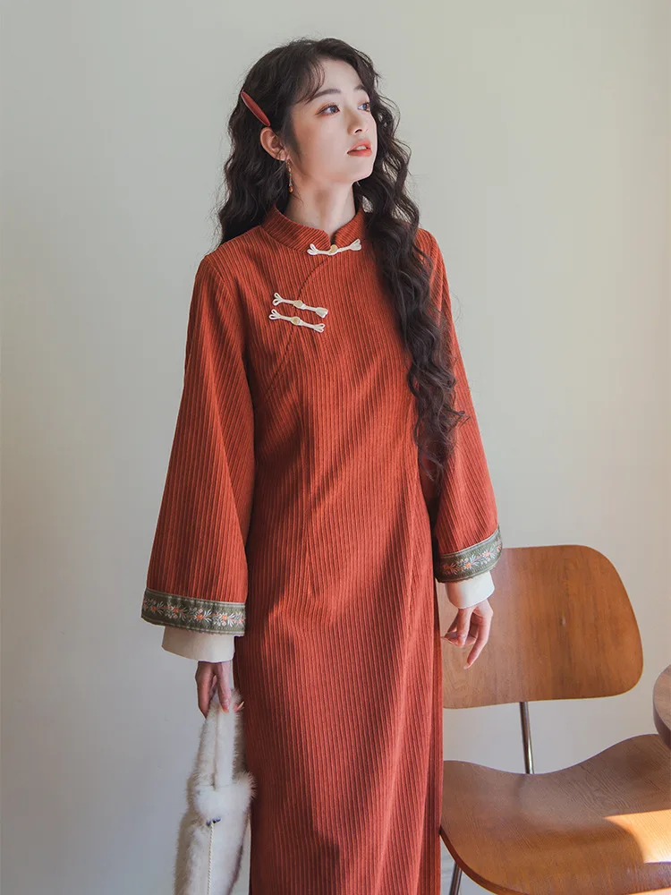 Красивое китайское осенне-зимнее платье-Ципао в китайском стиле