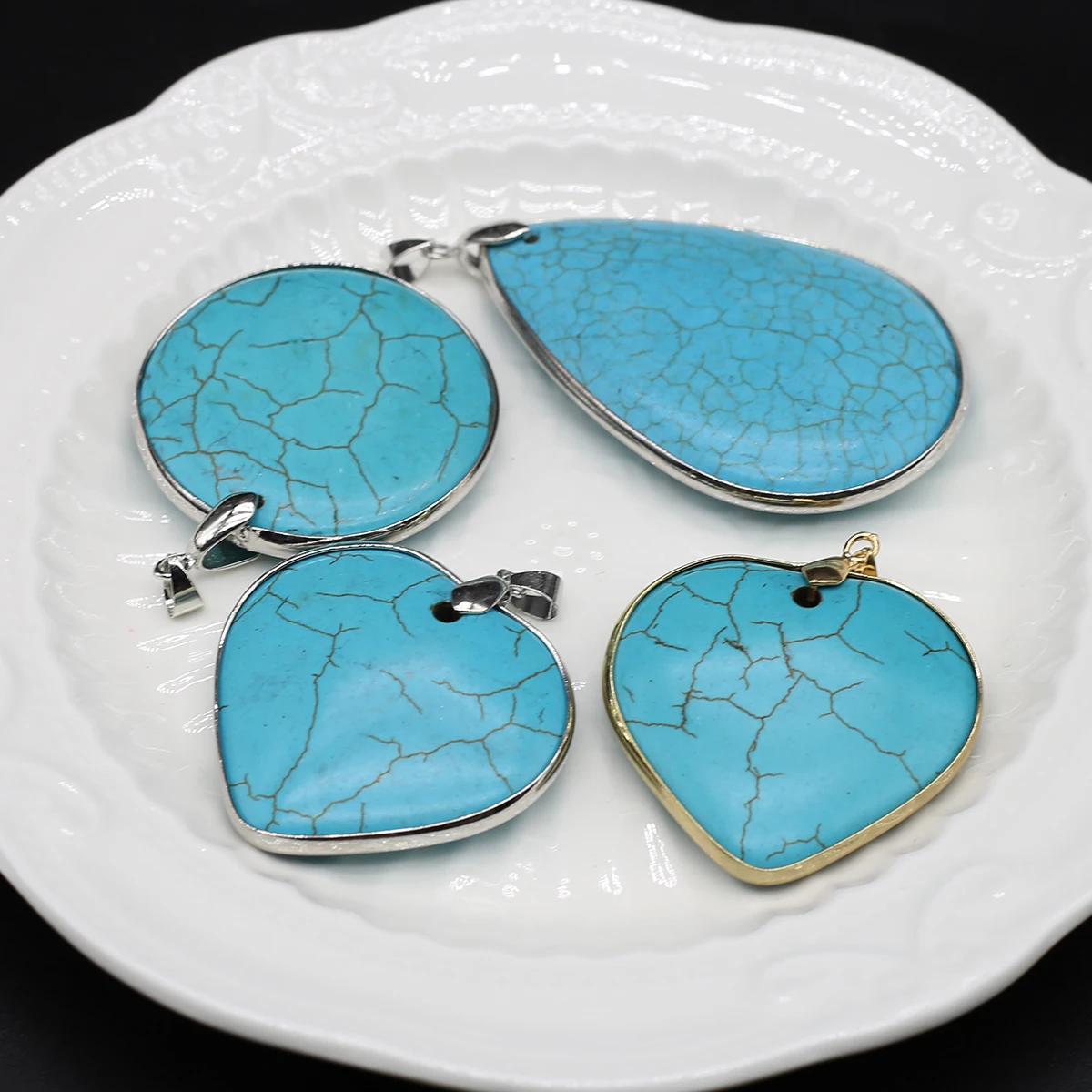 

Fine Natural Stone Pendants Heart Shape Turquoise Crystal for Jewelry Making Diy Women Necklace Earrings Party Gifts