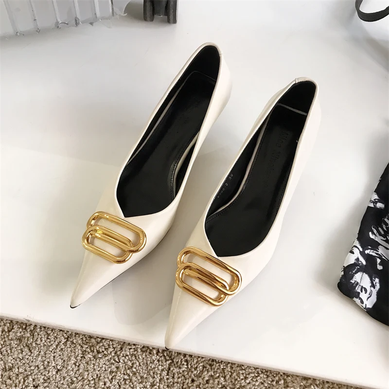 

Женские туфли-лодочки на высоком каблуке, с острым носком