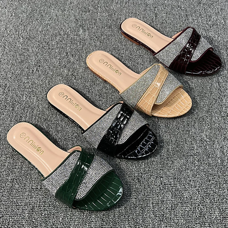 

Big Size Ladies Slippers Luxury Rhinestones Women Flip Flops Summer New 2022 Casual Outside Indoor Gladiator Slides Female Shoes