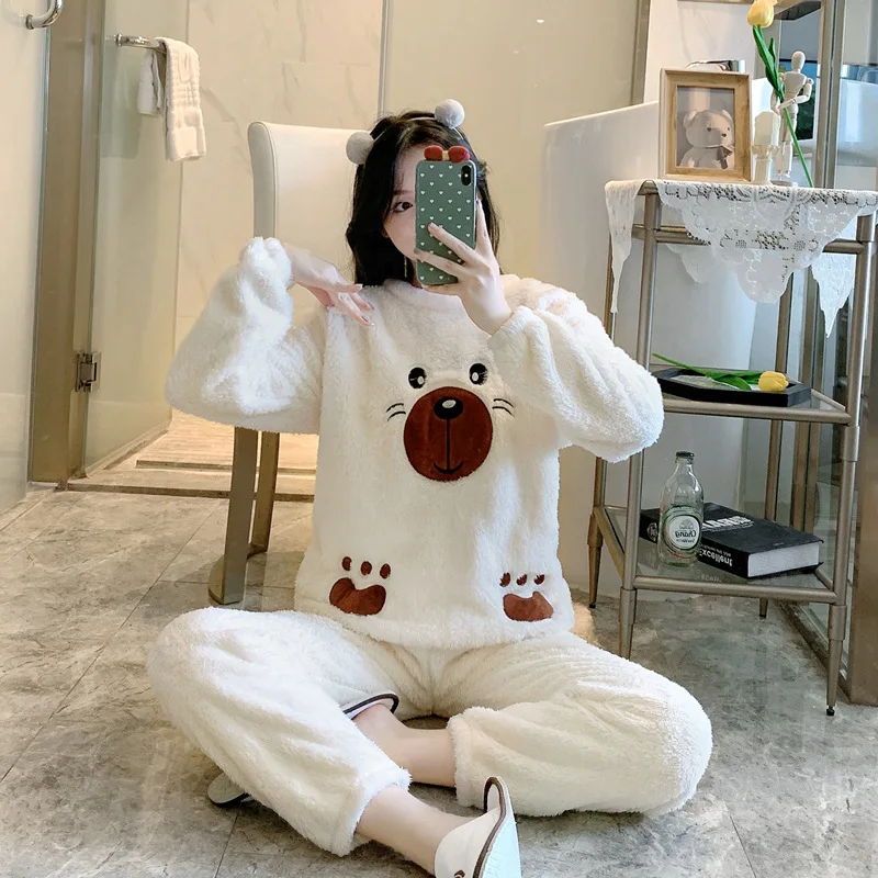

Winter Coral Velvet Pajamas Women Korean Cute Cartoon Bear Long Sleeved Round Neck Thickened Fleece Warm Pajamas Household Suit