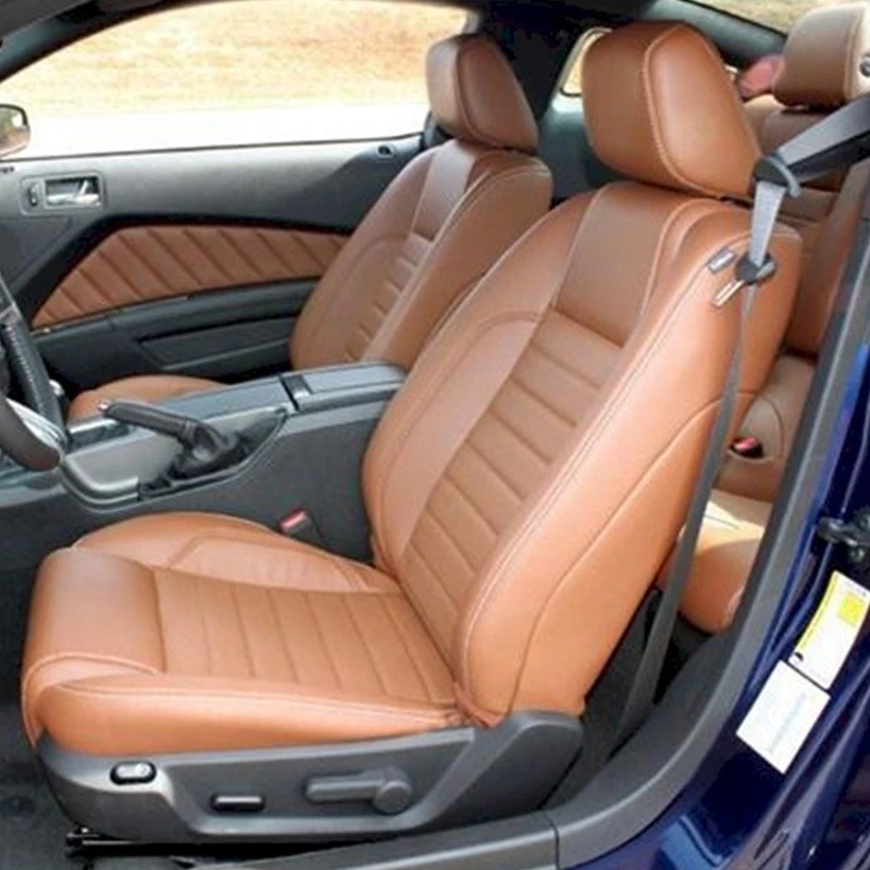 Чехлы на автомобильные сиденья Mustang Coupe 2010-2014 гг. Прочная кожа наппа среднего