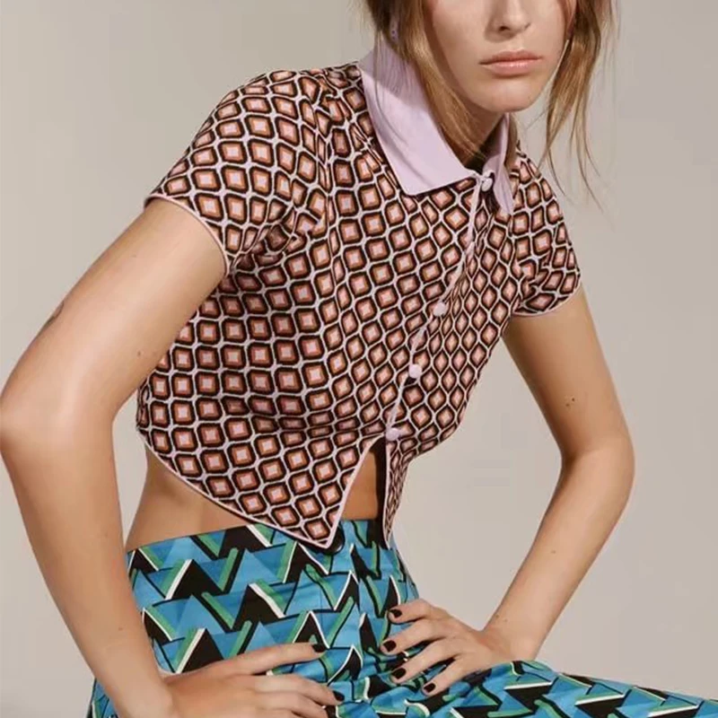

Summer 2022 Women Geometry Jacquard Knitted Cardigan Short Sleeve Turn-down Collar Chic Female Single Breasted Cropped Tops
