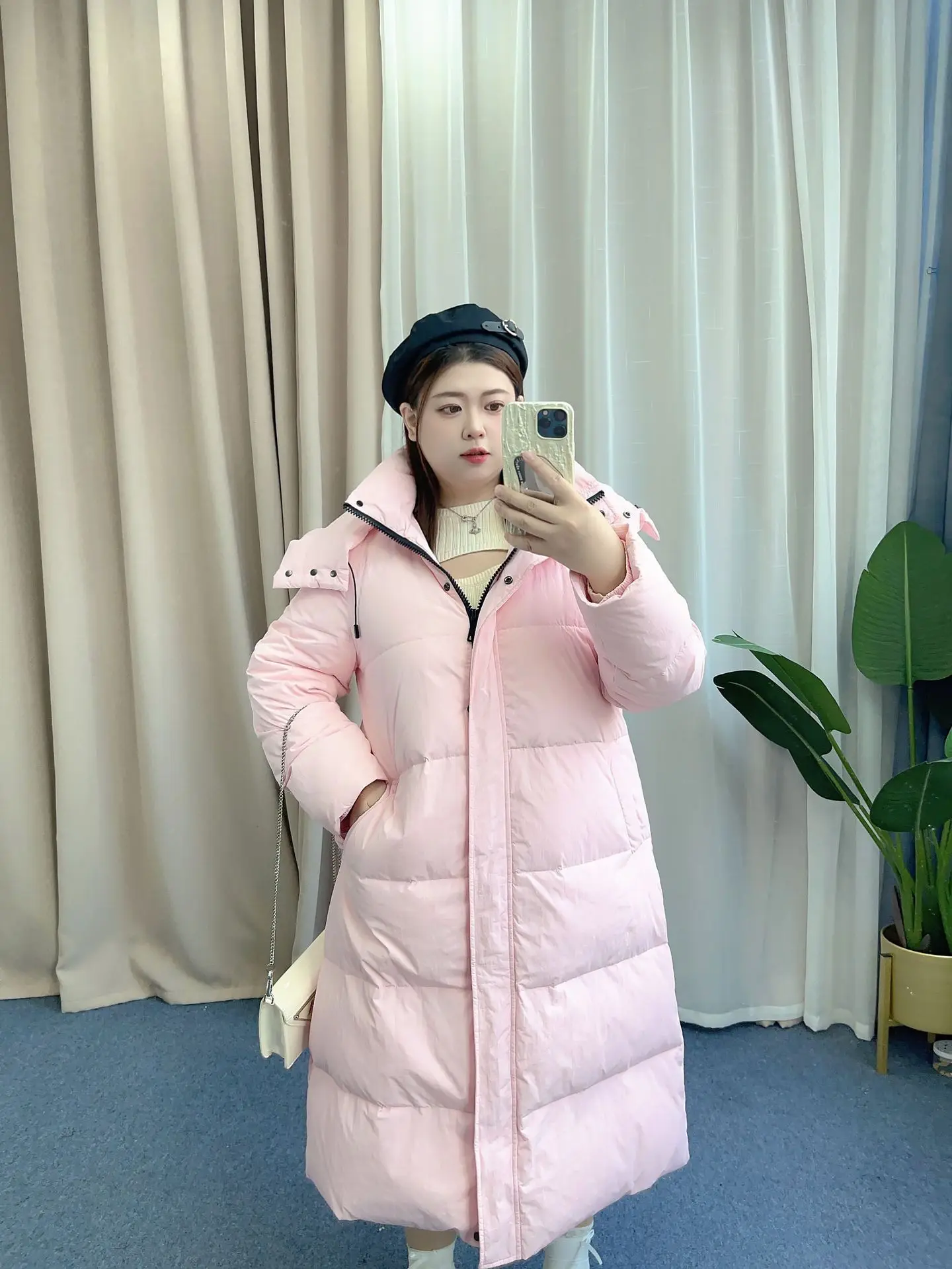 Рисунок 3 - Женская Длинная зимняя куртка до колен