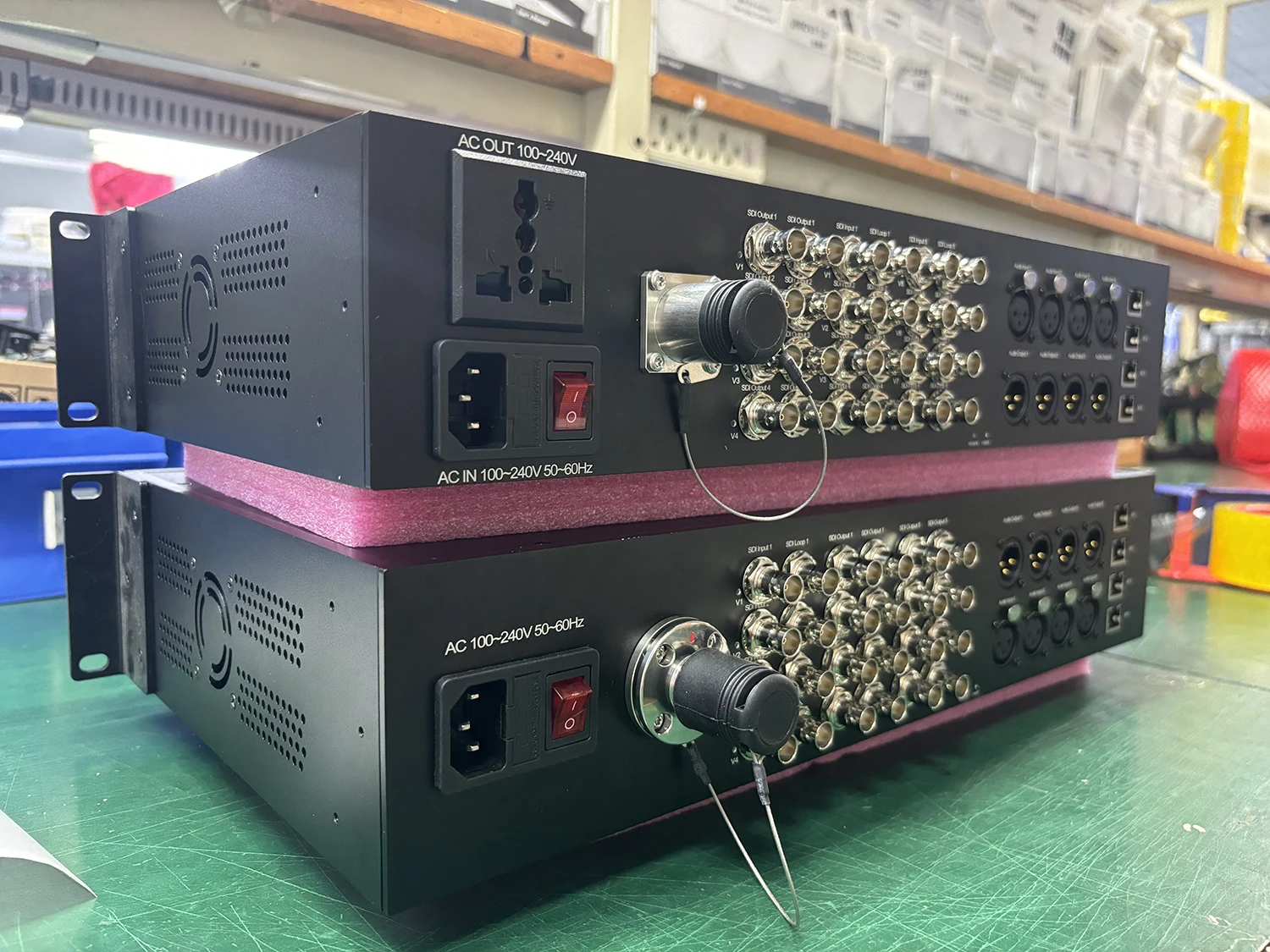 Фото Оптоволоконный преобразователь 12G-SDI с Ethernet и разъемом SMPTE, одномодовый, передача на 500 м для систем видеонаблюдения/вещания №5