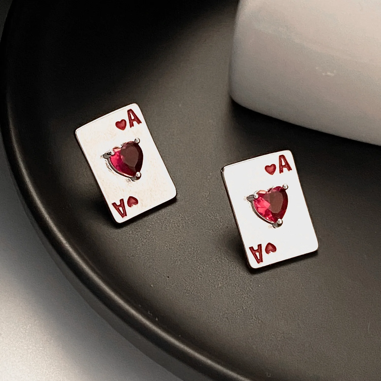 

Серьги-гвоздики из меди SOHO