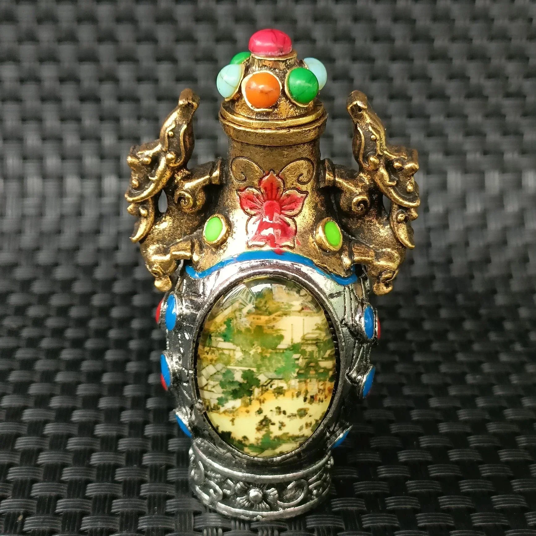 Ретро-имитация старого тибетского серебра светящаяся бутылка для табака в