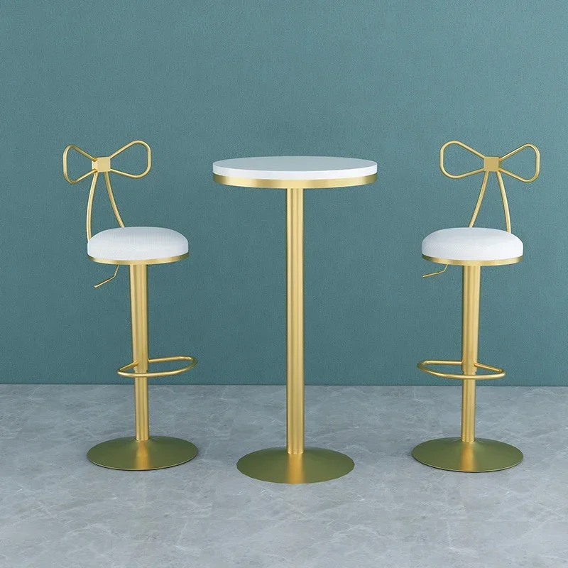 Современный минималистичный барный стул с золотыми ножками поворотный