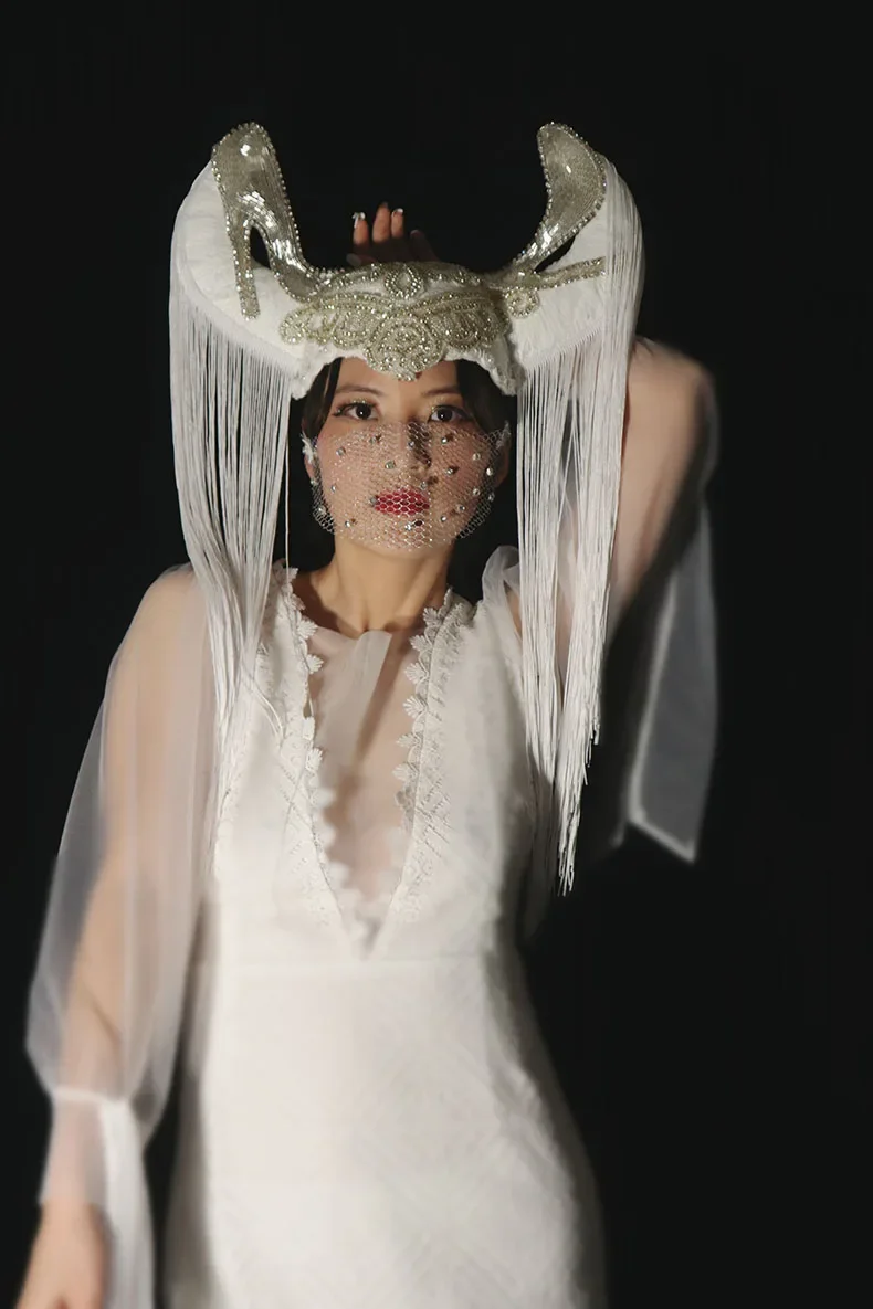 Хэллоуин косплей рога кисточка преувеличенный головной убор DJ Подиум шоу панк