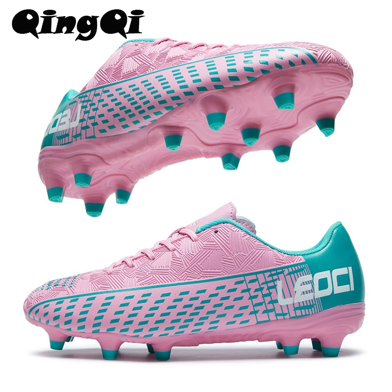

QQ-9335 Mens Soccer Shoes Ultralight Non-Slip Turf Soccer Cleats FG Training Football Boots Chuteira Campo for Mens Size 35-44