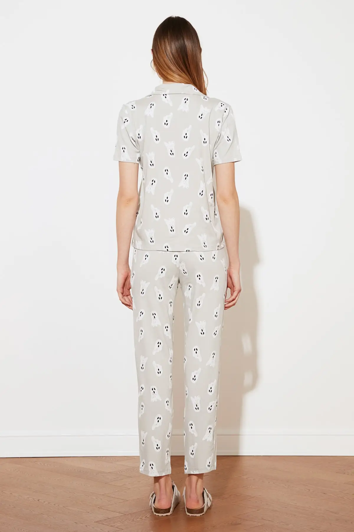 

Trendyol Ghost Printed Knitted Pajamas Set THMSS21PT0193