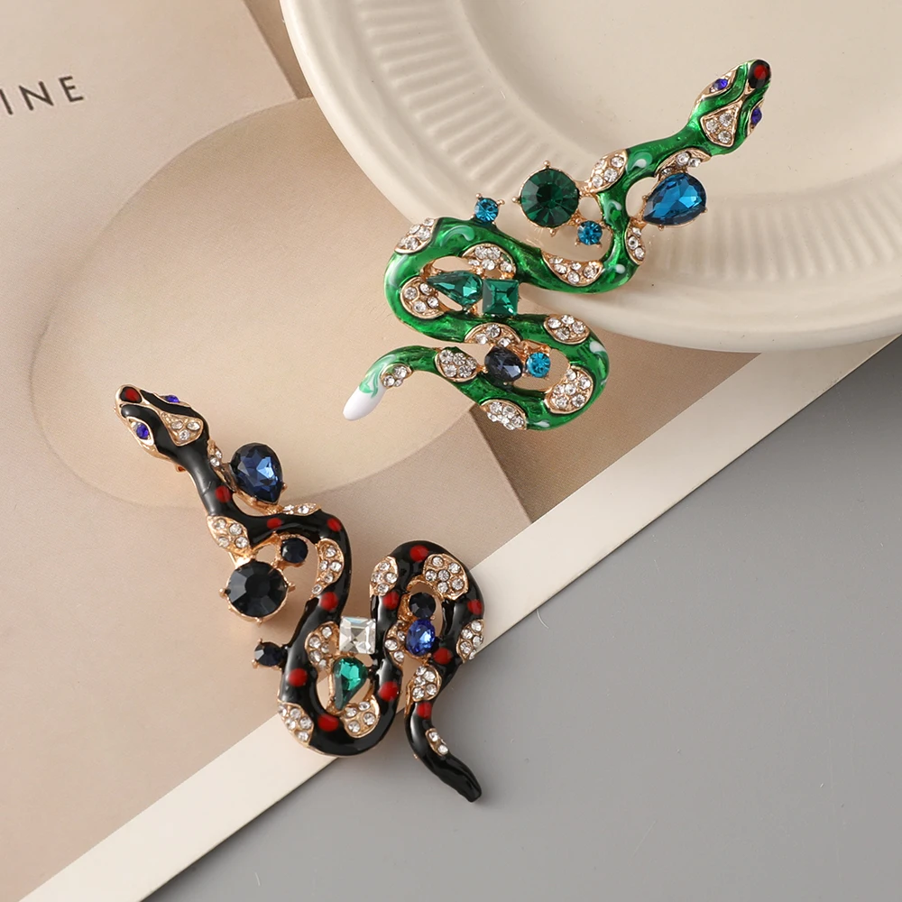 Брошь в виде красной пятнистой змеи роскошные аксессуары для женского платья