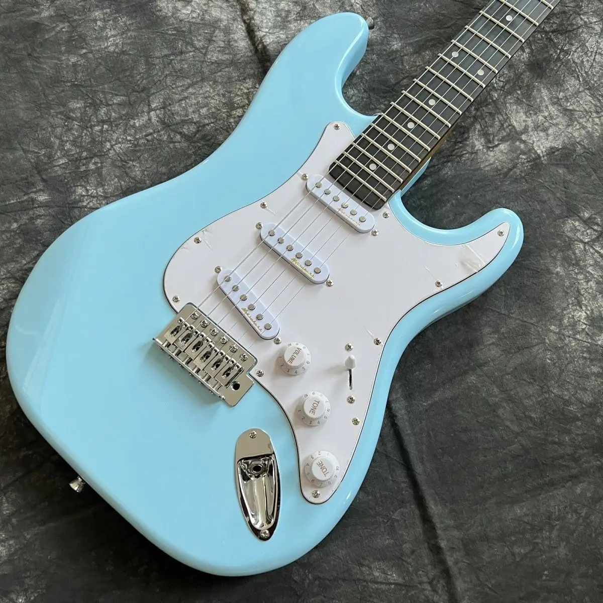 

New Electric Guitar, Basswood Panel, Maple Fingerboard, Good Timbre