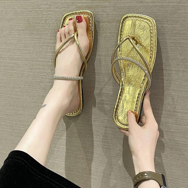 

Женские плетеные шлепанцы, повседневные пляжные тапочки, удобные сандалии и тапочки на плоской подошве, лето 2023