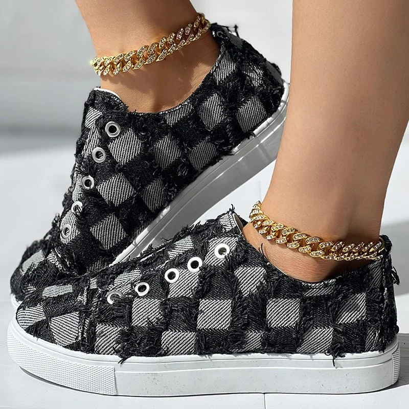

New Canvas Shoes Women's 2023 Fashion Plus Size Camouflage Flats Autumn Low-top Women's Casual Shoes Zapatos Mujer