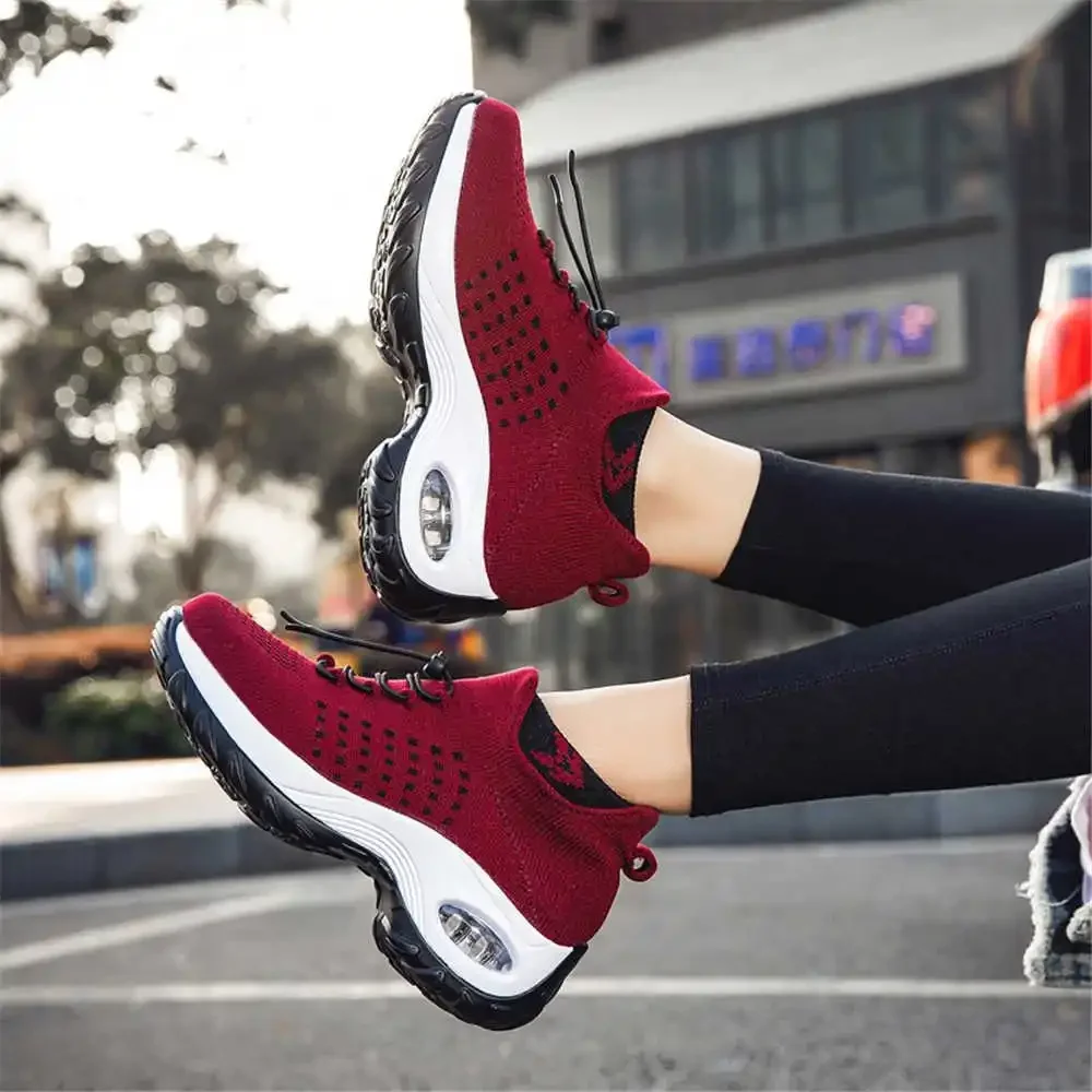 

two tone red boots for women 2022 Walking Badminton sneakers shoes for kids sports hyperbeast sneskers wholesale to resell YDX1