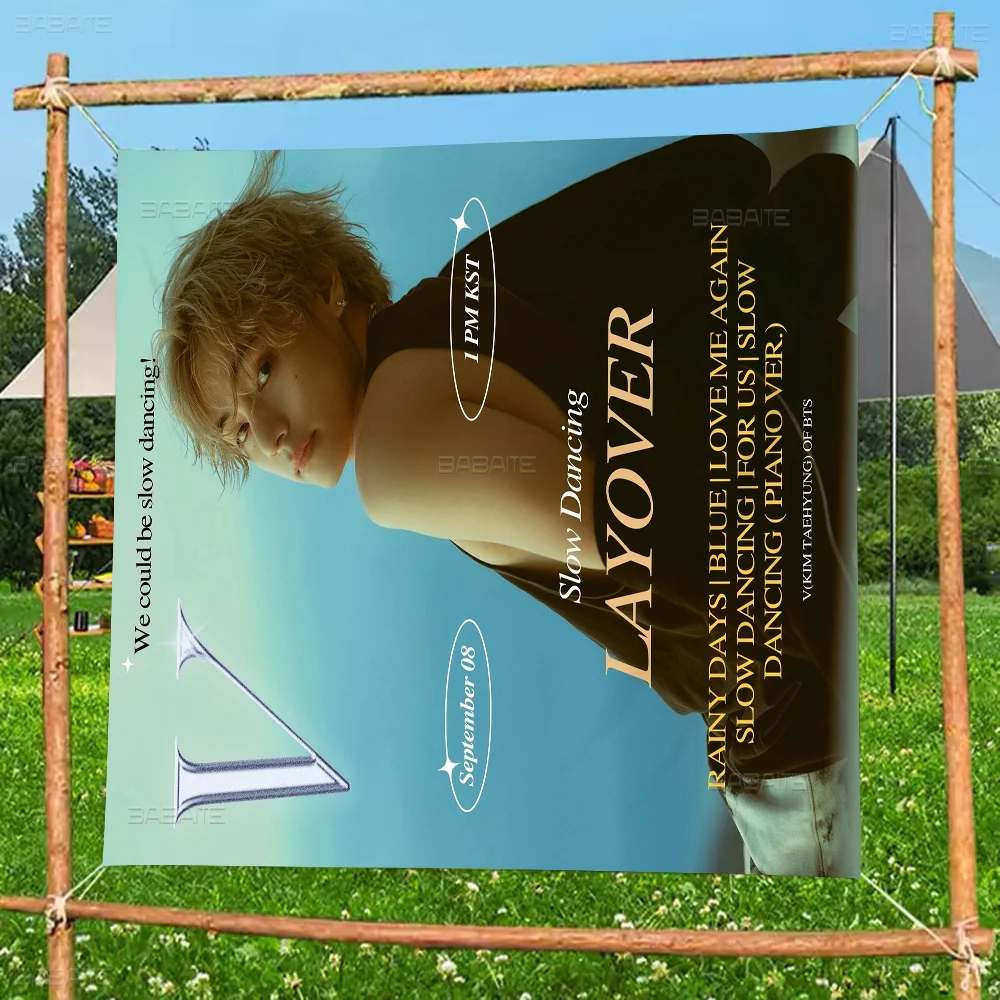 Певица Kpop K-Kim T-Tae H-Hyung V-слойка Семейные собрания Атмосфера на открытом воздухе