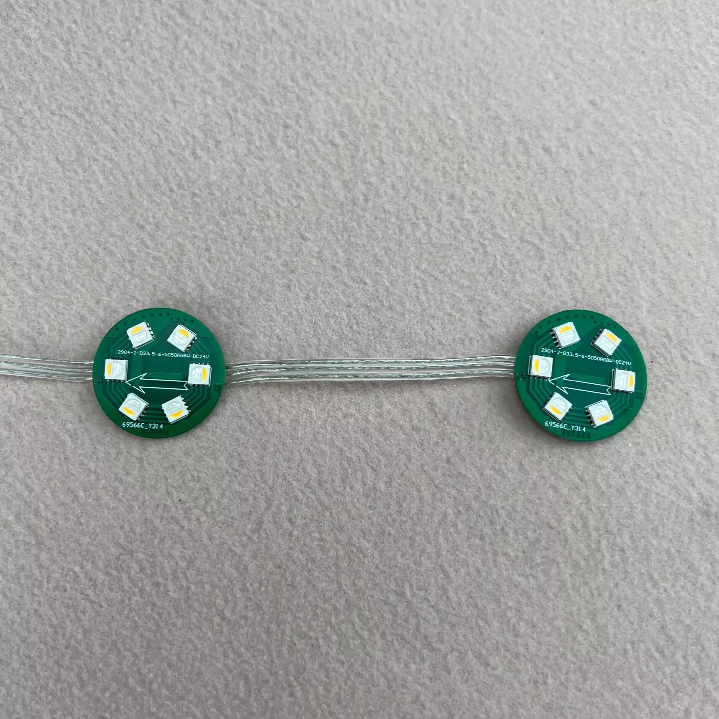 

UCS2904/TM1814 IC RGBW pixel module;DC24V 20pcs/set 33.5mm PCBA(6 LEDs);1.8W;IP20;all clear wire