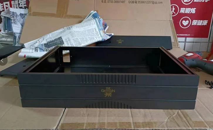 Алюминиевый корпус усилителя мощности 430*308*90 мм