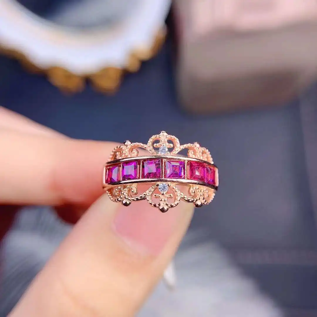 

Кольцо из серебра пробы с натуральным красным гранатом и Цитрином