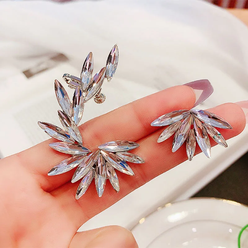 925 Silver Needle Piercing Diamond Inlay Light Luxury Jewelry Asymmetry Angel Wings Ear Studs Temperament Fashion Grace Earrings