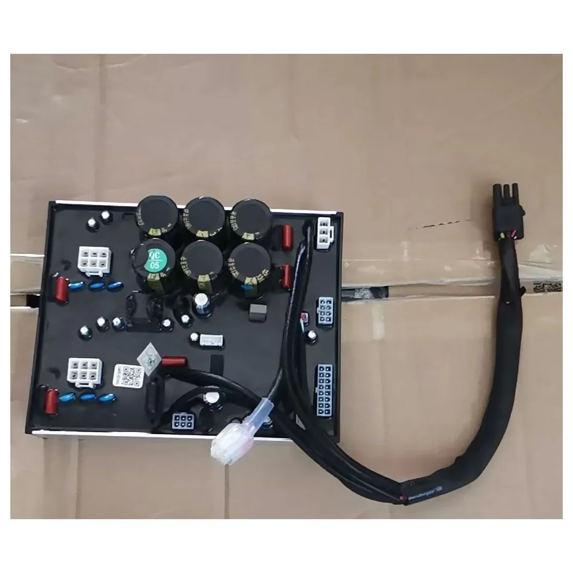 Модуль постоянного тока генератора Agras Drone T25-D6000i новый и оригинальный.