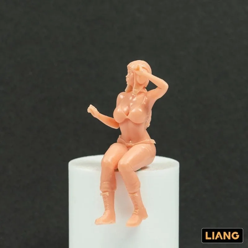 Фото LIANG-F005 Масштабная модель девушки-танкистки 1/35, неокрашенная, из смолы, для создания военных диорам №2