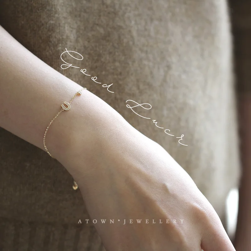 

Изящный и универсальный Тонкий U-образный милый женский браслет для повседневного использования