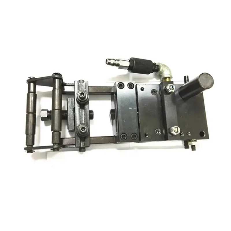 Автоматическое зарядное устройство для машины