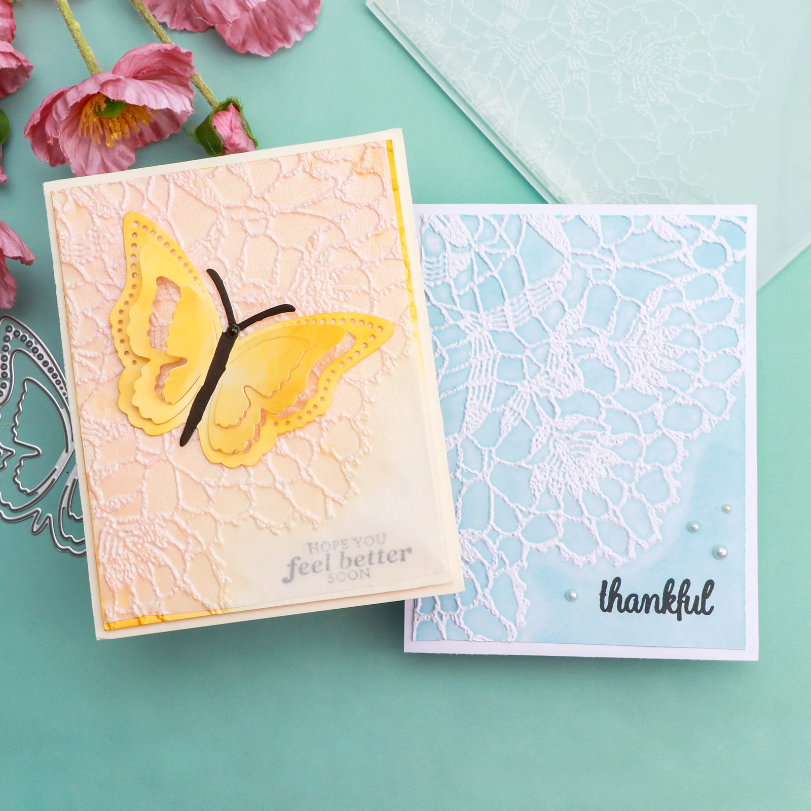 Папка с 3D-тиснением Doily и подходящие штампы для добавления текстурированных