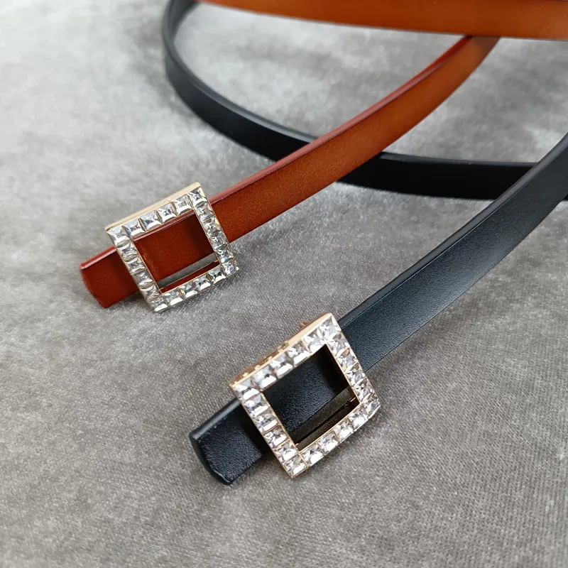 

2022 Highly Quality Women Designers Belts fashion diamond buckle genuine leather belt 2 styles width 1.5cm