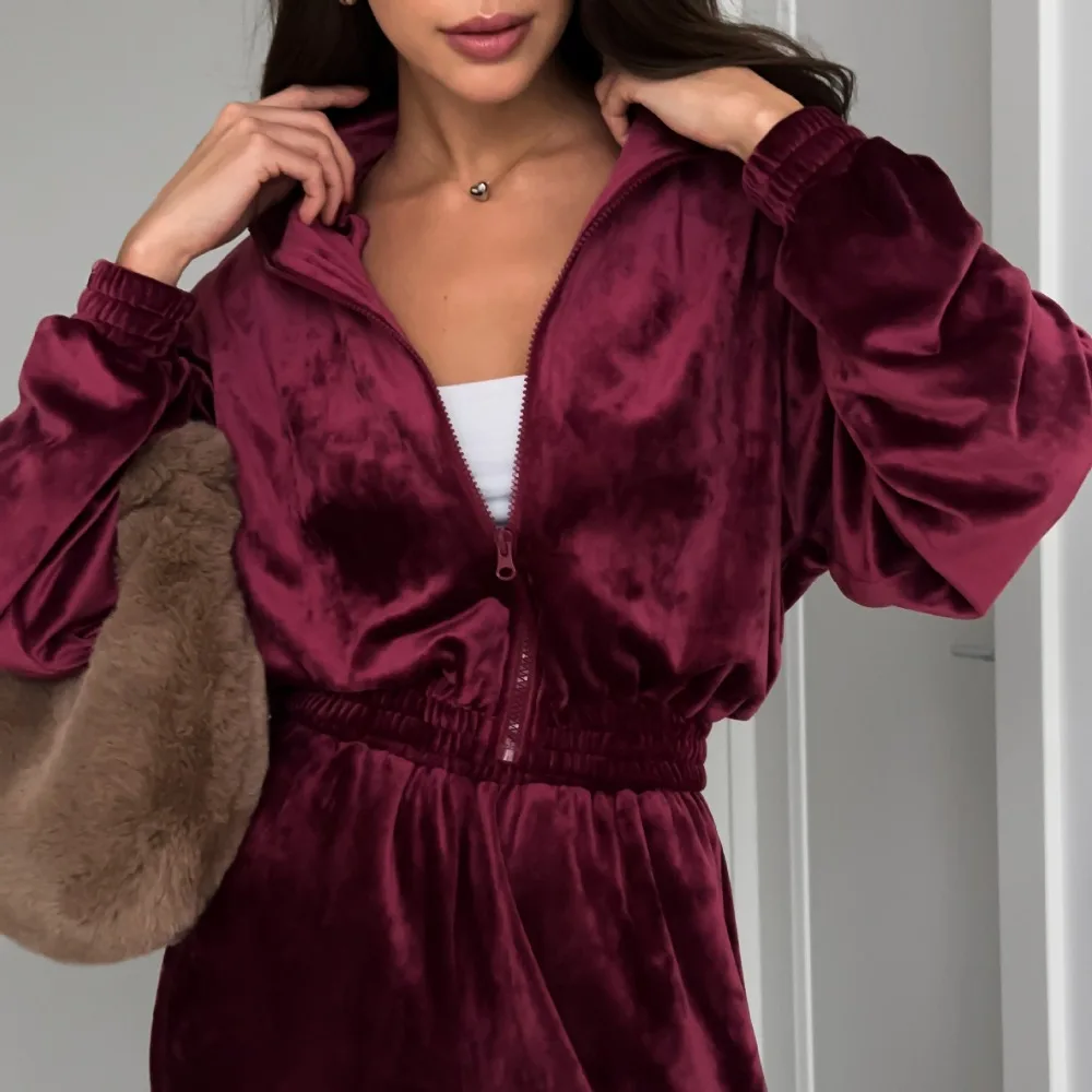 Короткий бархатный костюм с капюшоном женская одежда весенне-осенний новый