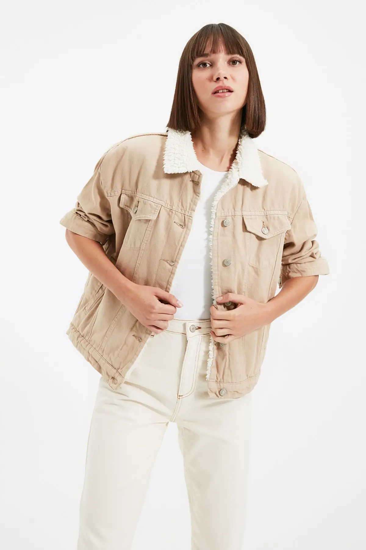 

Trendyol Fur Detail Denim Jacket TWOAW22CE0221