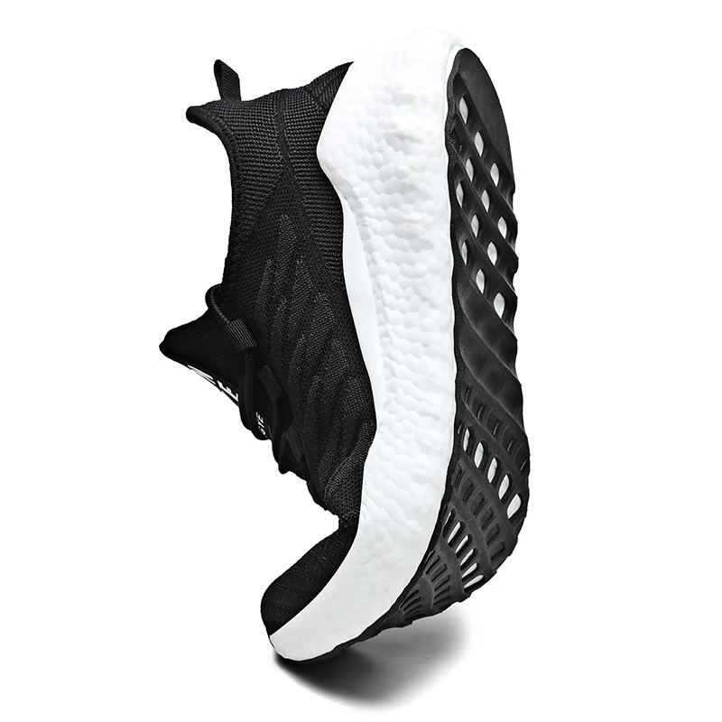 Black Ultra Light Mens Running Sneaker 2022 Soft-soled Comfortable Workout Shoes Men New Breathable Mesh Sports Shoes For Men