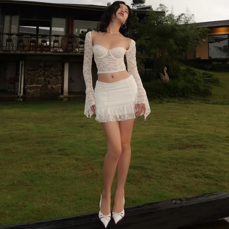 Комплект кружевных сращивания Pure Desire Wind Perspective топ с глубоким вырезом и открытыми