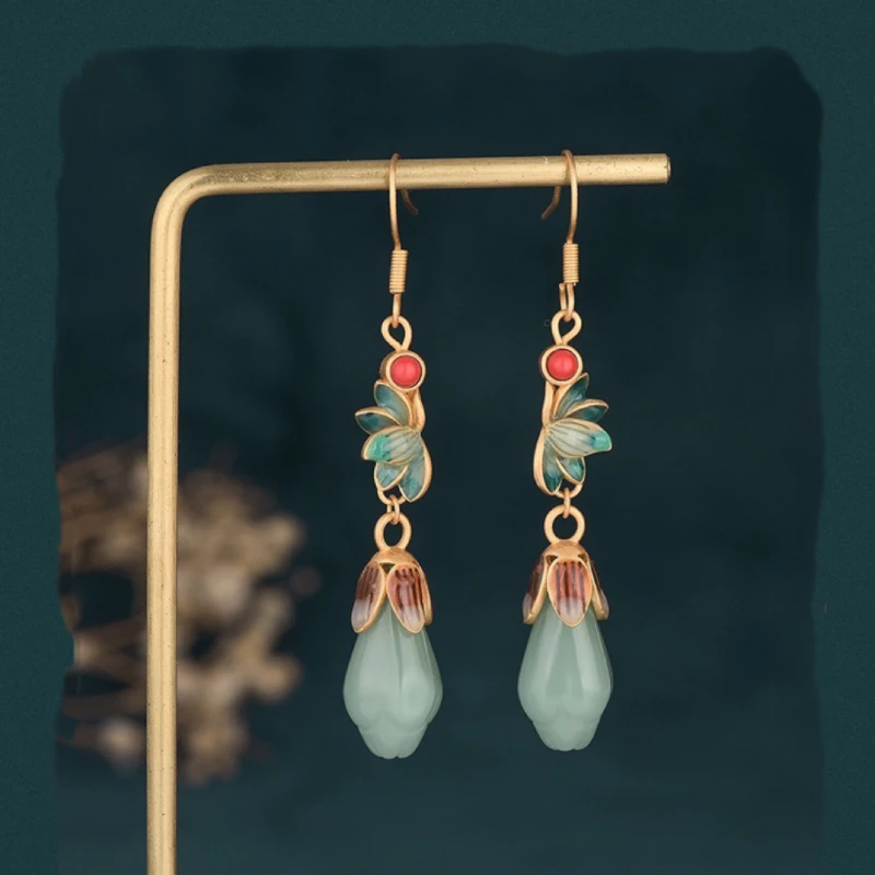 

Jade Pendant Earrings Gold-plated 925 Sterling Silver Hook White Jade Oval 8mm cute Western-style Earrings Jewelry Women's Gift