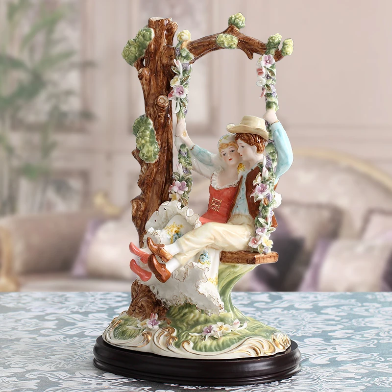 

European-style British couple ornaments figures porcelain dolls ceramic crafts boutique villa living room decorations