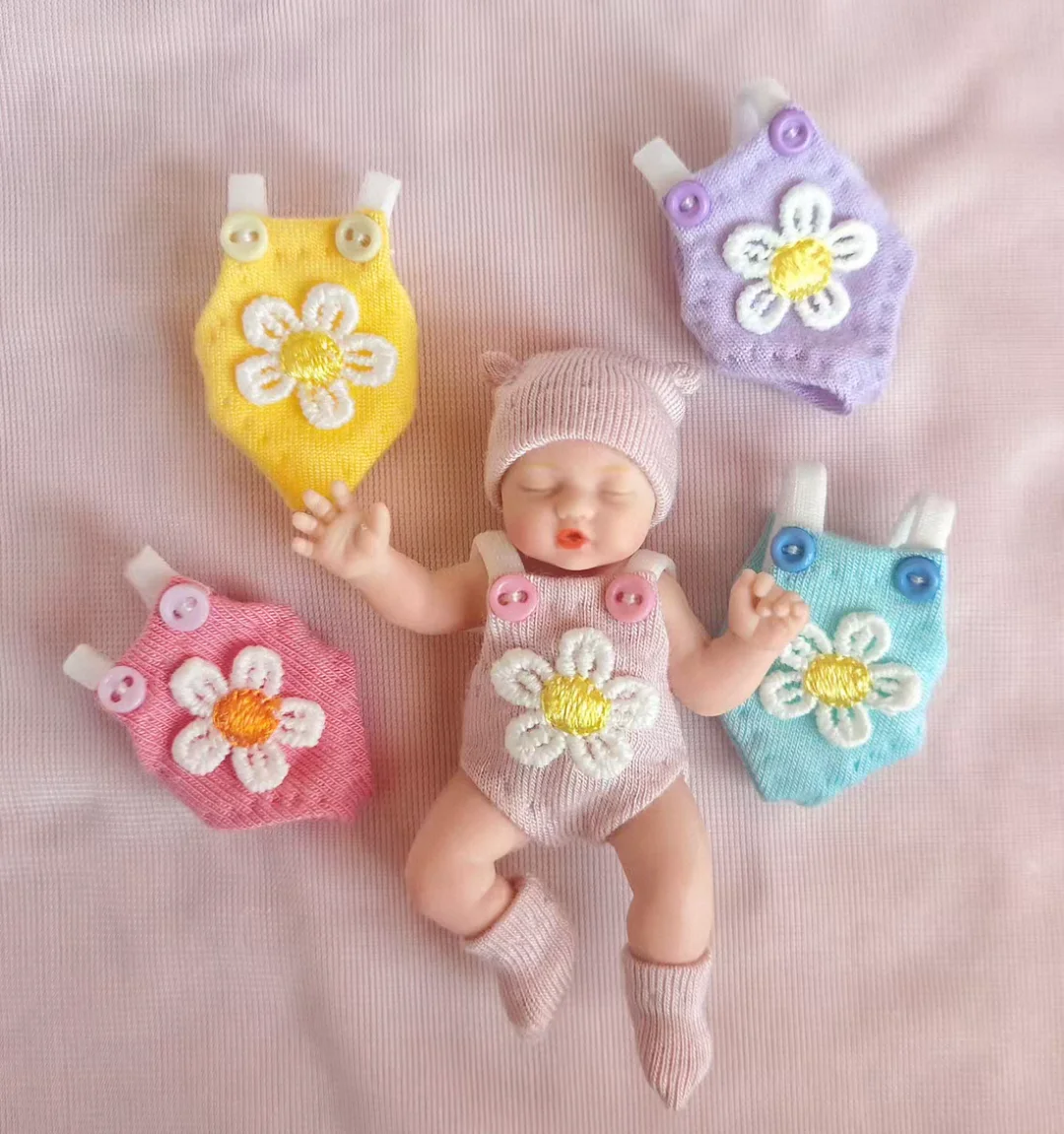 Фото Одежда для кукол Only Doll Clothing Zuru Mysterious Box, аксессуары для Baby Ball, серия Flower, мини-одежда для кукол, аксессуары для декора. №2