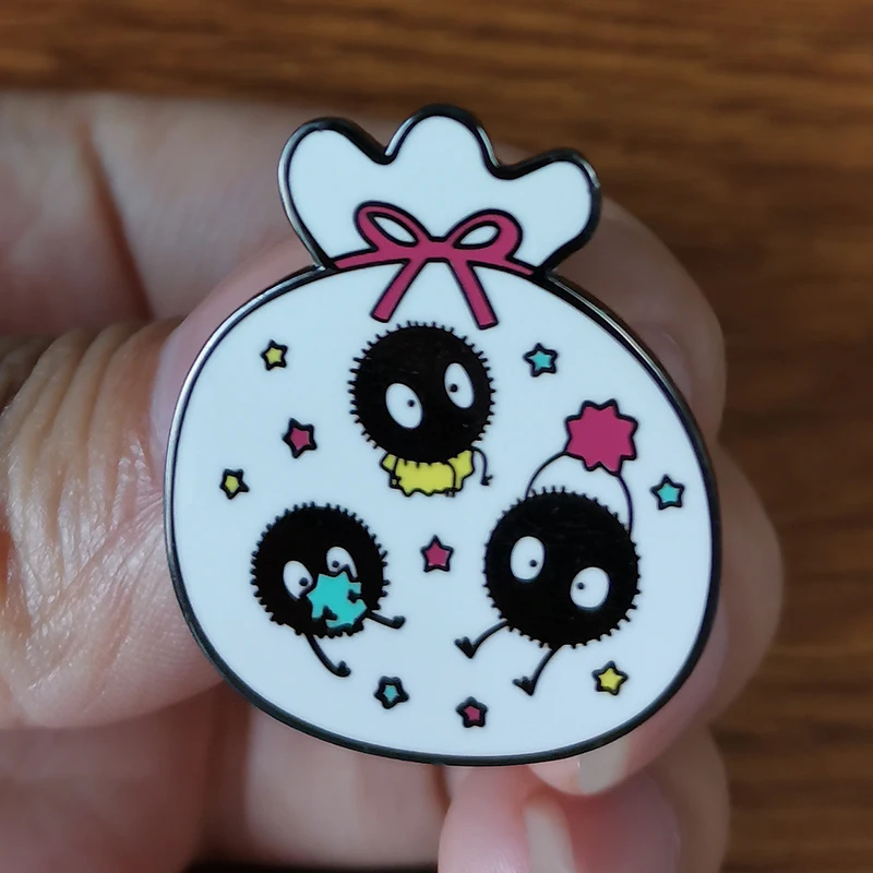 Коллекция булавок Kawaii Soot Sprite ghiвеликолепная брошь аниме призрак радуга звезда