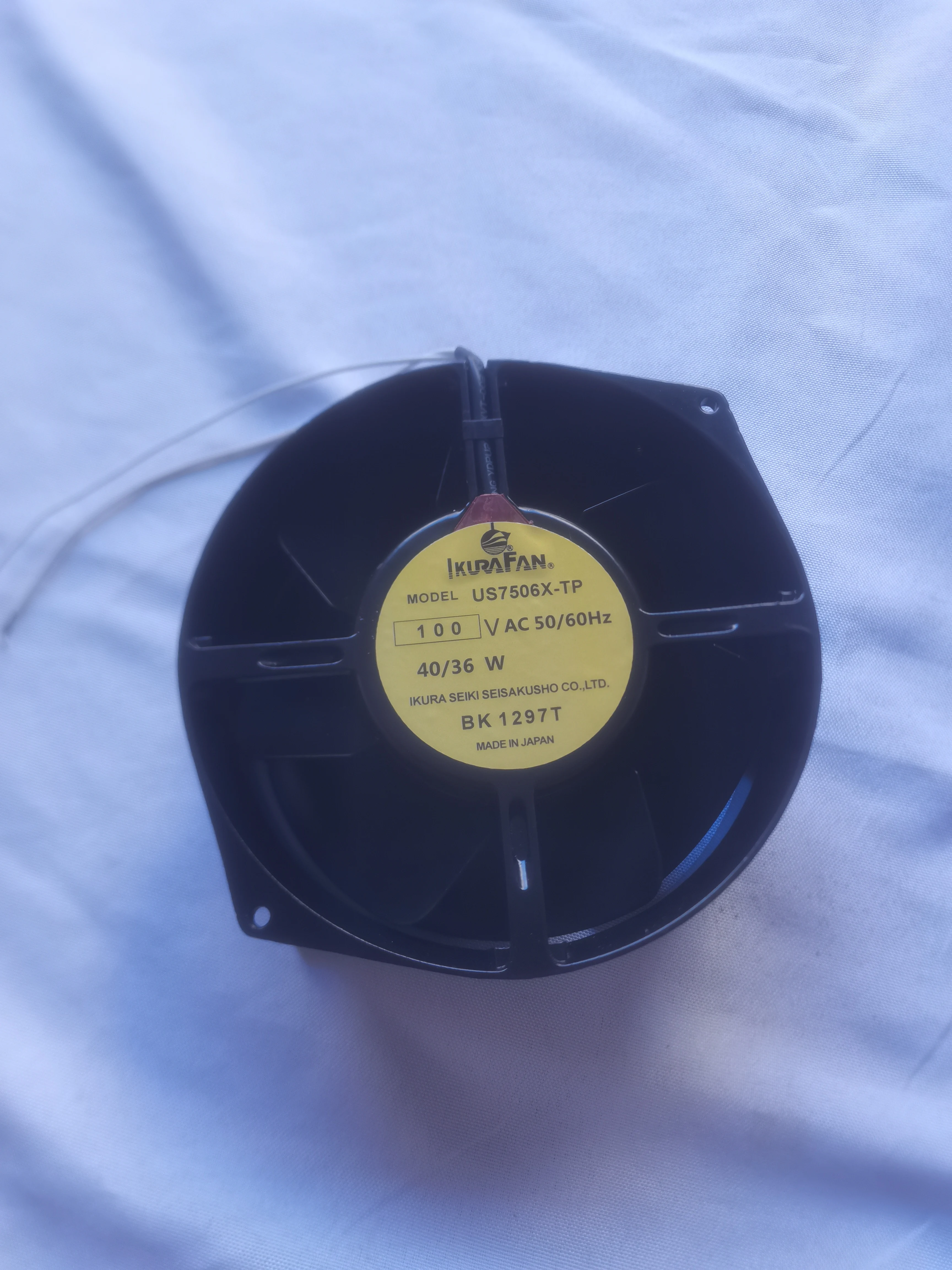 

US7506X-TP High Temperature Fan 100V 150 * 55 Without Sensor 6 MONTHS WARRANTY