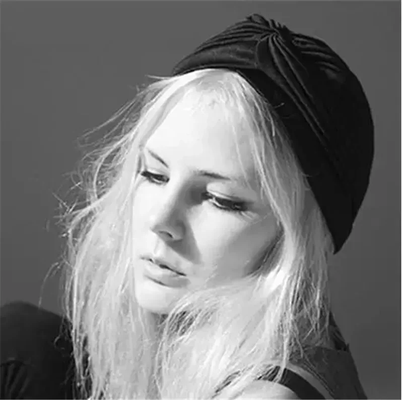 Рисунок 3 - Женская эластичная Регулируемая бандана