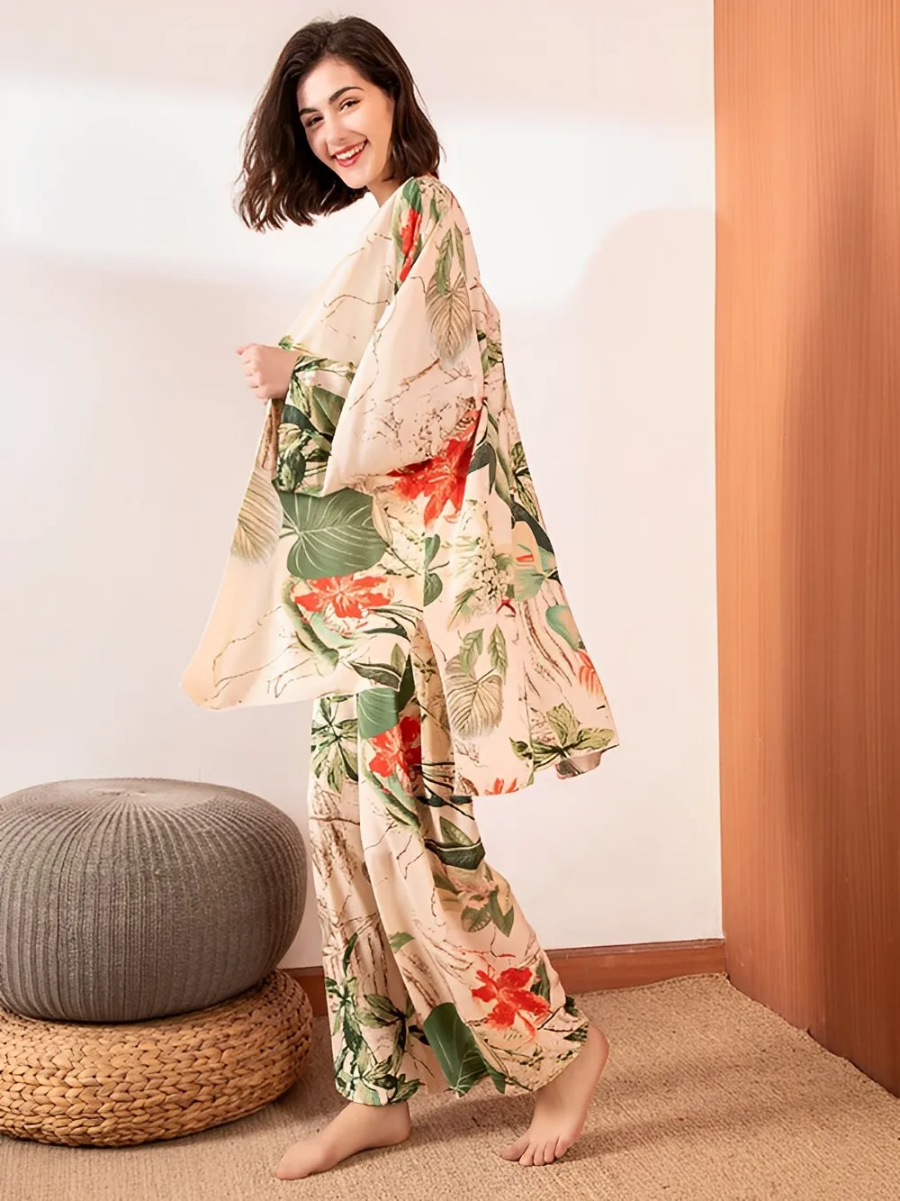 Spring / Summer New 100% 3pcs viscose long-sleeved trousers ladies pajamas suit long Sleepwear women's home Nightwear Robe